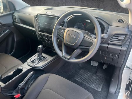 2026-Isuzu-D-Max-19-DDI-HR-L-Auto-E-Cab_12