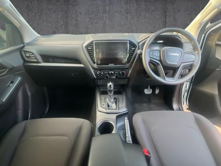 2026-Isuzu-D-Max-19-DDI-HR-L-Auto-E-Cab_17