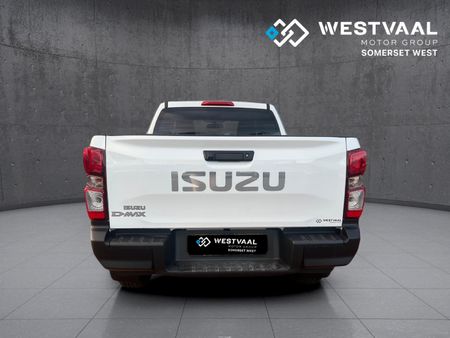 2026-Isuzu-D-Max-19-DDI-HR-L-Auto-E-Cab_5