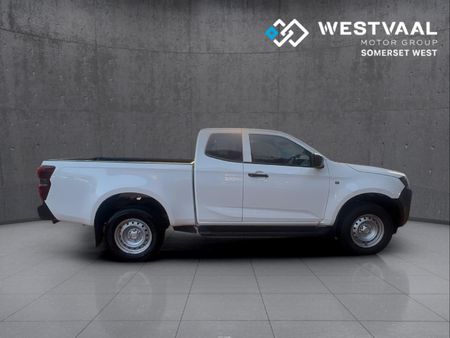 2026-Isuzu-D-Max-19-DDI-HR-L-Auto-E-Cab_7