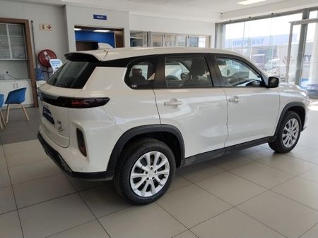 2024-Toyota-Urban-Cruiser-15-XS_6