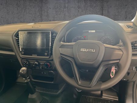 2026-Isuzu-D-Max-19-DDI-HR-Single-Cab_13