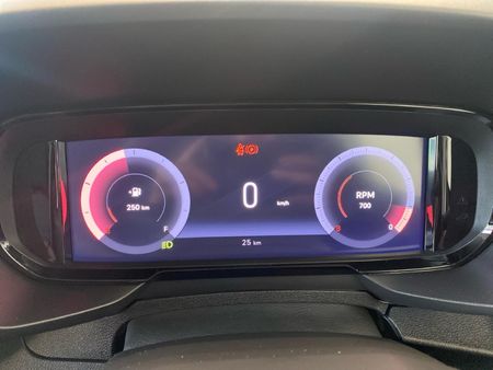 2026-Fiat-Doblo-Cargo-Maxi-16-MultiJet-Panel-Van_9
