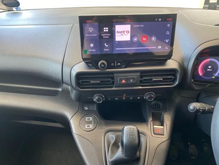2026-Fiat-Doblo-Cargo-Maxi-16-MultiJet-Panel-Van_13