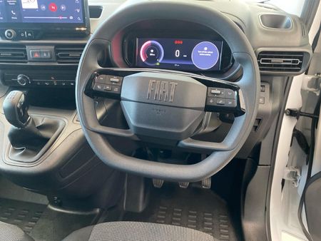 2026-Fiat-Doblo-Cargo-Maxi-16-MultiJet-Panel-Van_20