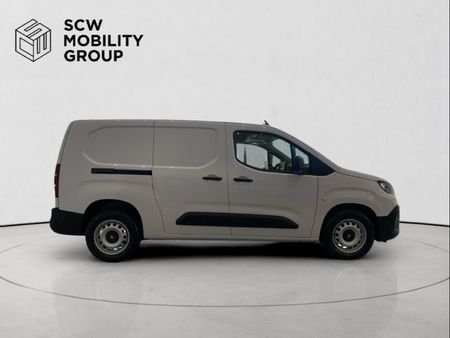 2026-Fiat-Doblo-Cargo-Maxi-16-MultiJet-Panel-Van_5