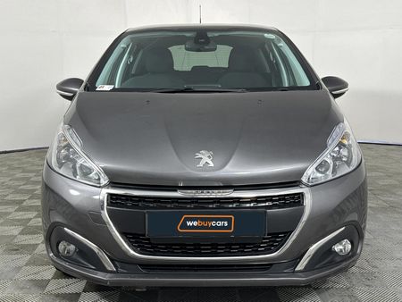 2021-Peugeot-208-12T-Allure_1