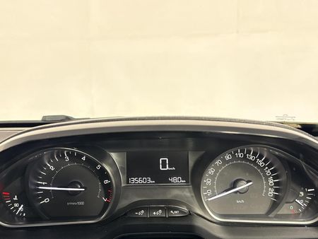 2021-Peugeot-208-12T-Allure_7