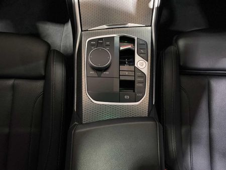 2024-BMW-3-Series-318i-M-Sport-Auto_18
