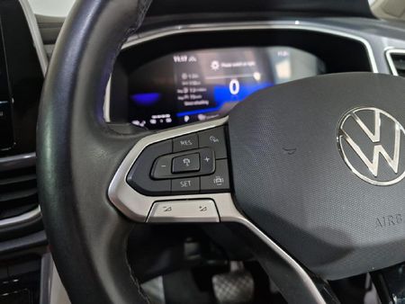 2024-Volkswagen-T-Roc-14-TSI-Design-Auto_18