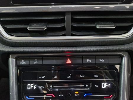 2024-Volkswagen-T-Roc-14-TSI-Design-Auto_21