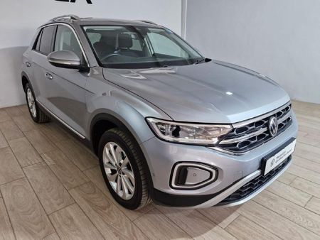 2024-Volkswagen-T-Roc-14-TSI-Design-Auto_3