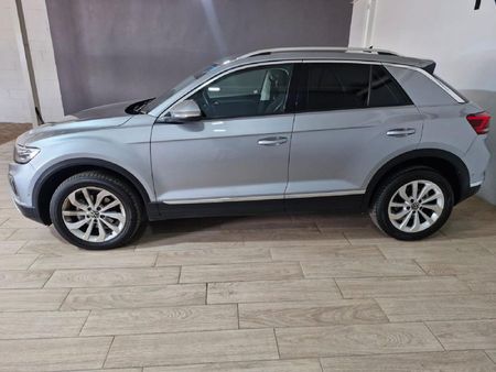 2024-Volkswagen-T-Roc-14-TSI-Design-Auto_4