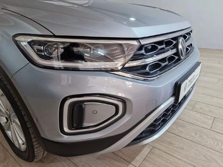 2024-Volkswagen-T-Roc-14-TSI-Design-Auto_6