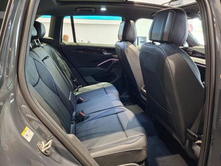 2026-Volkswagen-Tiguan-14TSI-R-Line_12