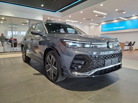 2026-Volkswagen-Tiguan-14TSI-R-Line_6