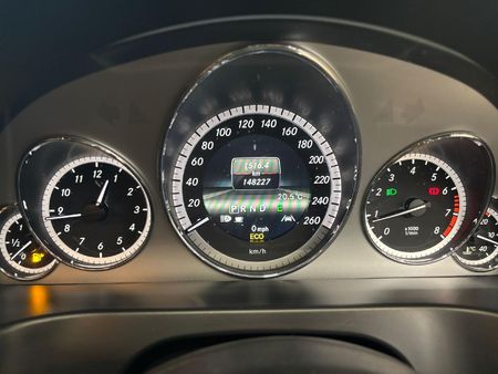2012-Mercedes-Benz-E-Class-E-250-CGi-Coupe_10