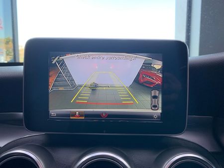 2018-Mercedes-Benz-C-Class-C-220-Bluetec-AMG-Line-Auto_16