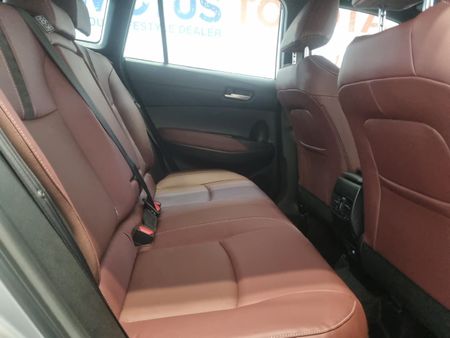2026-Toyota-Corolla-Cross-18-XR-Hybrid_14