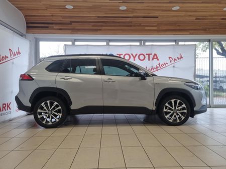 2026-Toyota-Corolla-Cross-18-XR-Hybrid_2