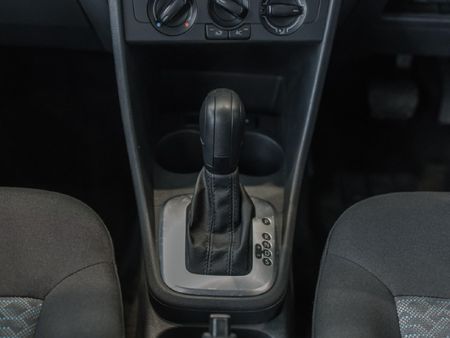 2025-Volkswagen-Polo-Vivo-16-Life_14