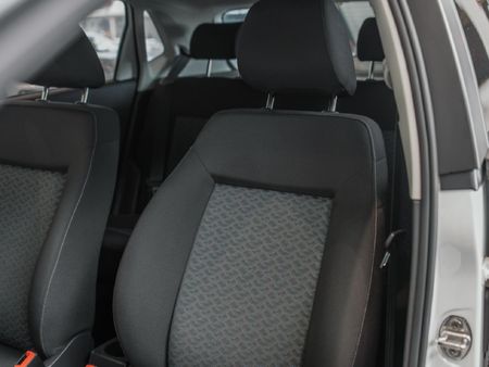 2025-Volkswagen-Polo-Vivo-16-Life_16