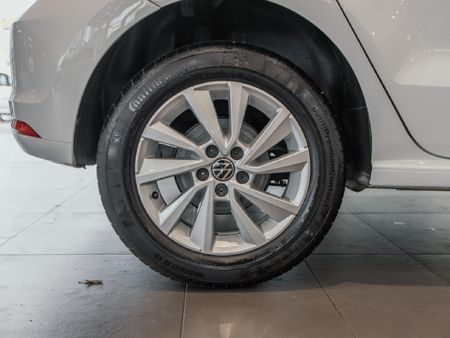 2025-Volkswagen-Polo-Vivo-16-Life_19