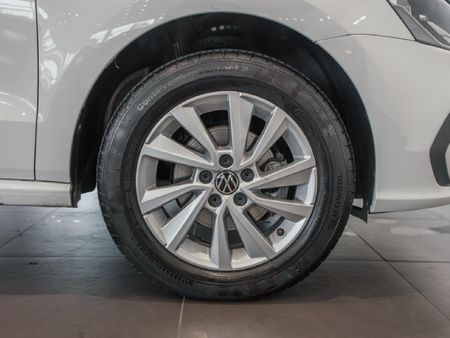 2025-Volkswagen-Polo-Vivo-16-Life_8