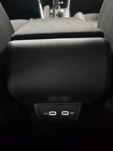2026-Volkswagen-Taigo-10-TSI-Life-Auto_10