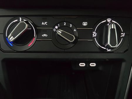 2026-Volkswagen-Taigo-10-TSI-Life-Auto_13