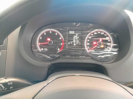 2026-Volkswagen-Polo-Vivo-14-Life_12