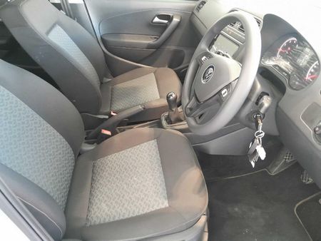 2026-Volkswagen-Polo-Vivo-14-Life_13