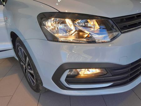 2026-Volkswagen-Polo-Vivo-14-Life_18