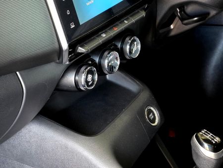 2026-Nissan-Magnite-10T-Acenta_28