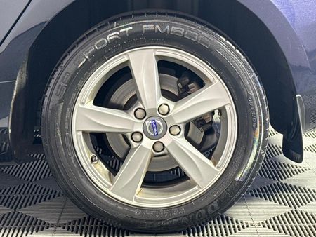 2015-Volvo-V40-T3-Kinetic_17