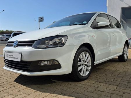 2020-Volkswagen-Polo-Vivo-16-Comfortline-Auto-5-dr_5