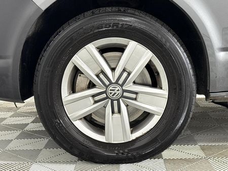 2019-Volkswagen-Transporter-20-BiTDI-Crew-Bus-LWB-132kW-4Motion-Auto_13
