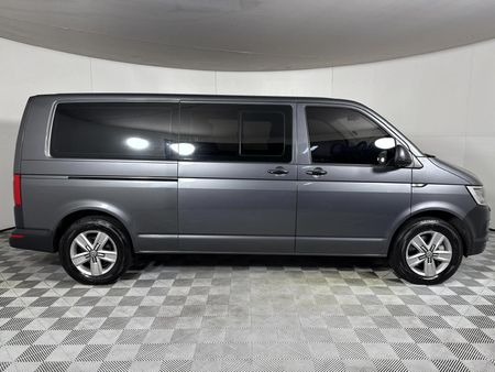 2019-Volkswagen-Transporter-20-BiTDI-Crew-Bus-LWB-132kW-4Motion-Auto_3