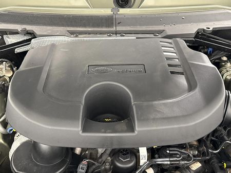 2023-Land-Rover-Defender-110-D300-HSE-X-Dynamic_15