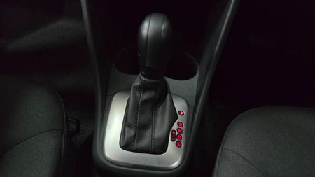 2026-Volkswagen-Polo-Vivo-16-Life_9