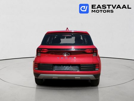 2024-Hyundai-Venue-12-Motion_5