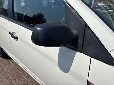 2015-Ford-Figo-14-TDCi-Ambiente_9