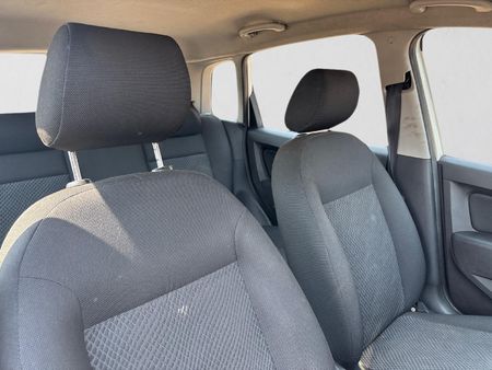 2015-Ford-Figo-14-TDCi-Ambiente_14