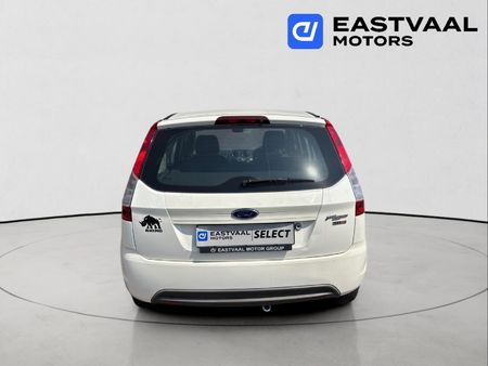 2015-Ford-Figo-14-TDCi-Ambiente_5