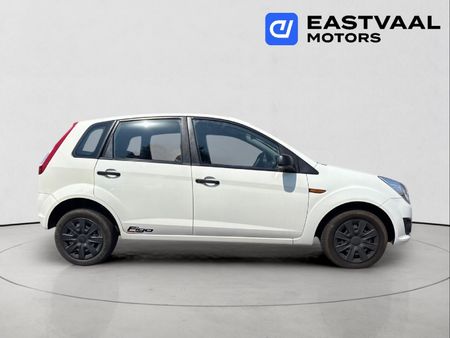 2015-Ford-Figo-14-TDCi-Ambiente_7