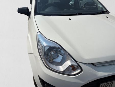 2015-Ford-Figo-14-TDCi-Ambiente_8
