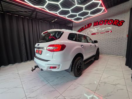 2019-Ford-Everest-22-TDCi-XLT-Auto_13