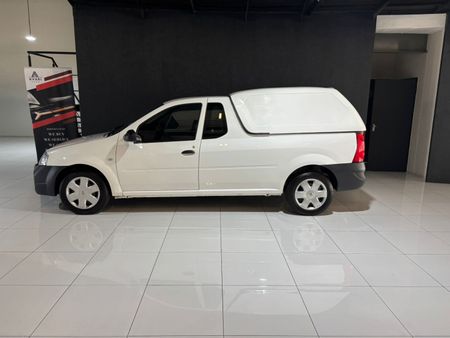 2023-Nissan-NP200-16-AC-Safety-Pack_6
