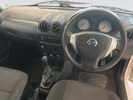 2023-Nissan-NP200-16-AC-Safety-Pack_8