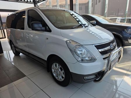 2013-Hyundai-H-1-25-CRDi-Multicab-Auto-6-seat_0